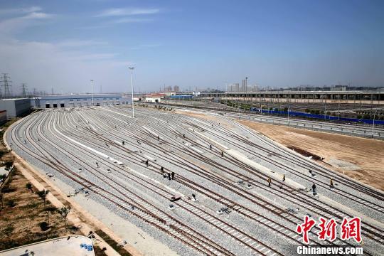 圖為俯瞰基地?！堖h(yuǎn) 攝